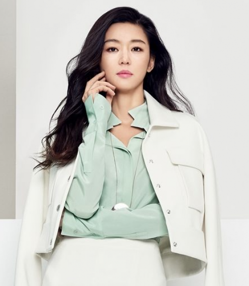 Jun Ji-hyun (Asian | Female)